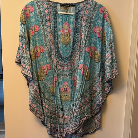 Tolani Tops - Tolani Blue and Pink Dolman Sleeve Tunic